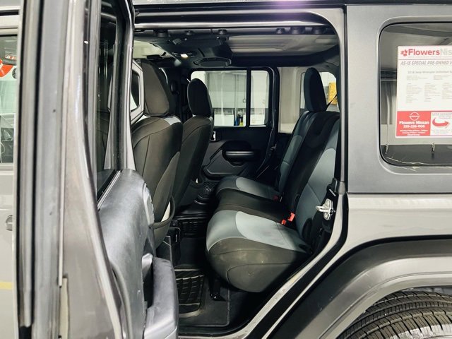 Used 2018 Jeep Wrangler Unlimited Sport S image 25