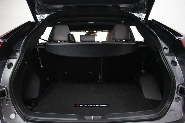 Used 2025 Mitsubishi Eclipse Cross SE image 31