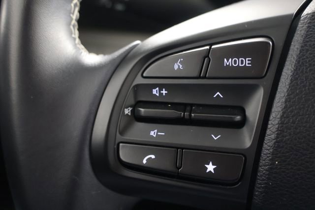 Used 2023 Hyundai Venue SEL w/ Cargo Package image 11