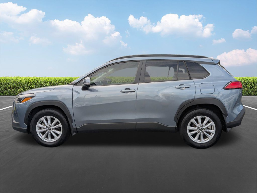 Used 2024 Toyota Corolla Cross LE AWD/4WD image 24