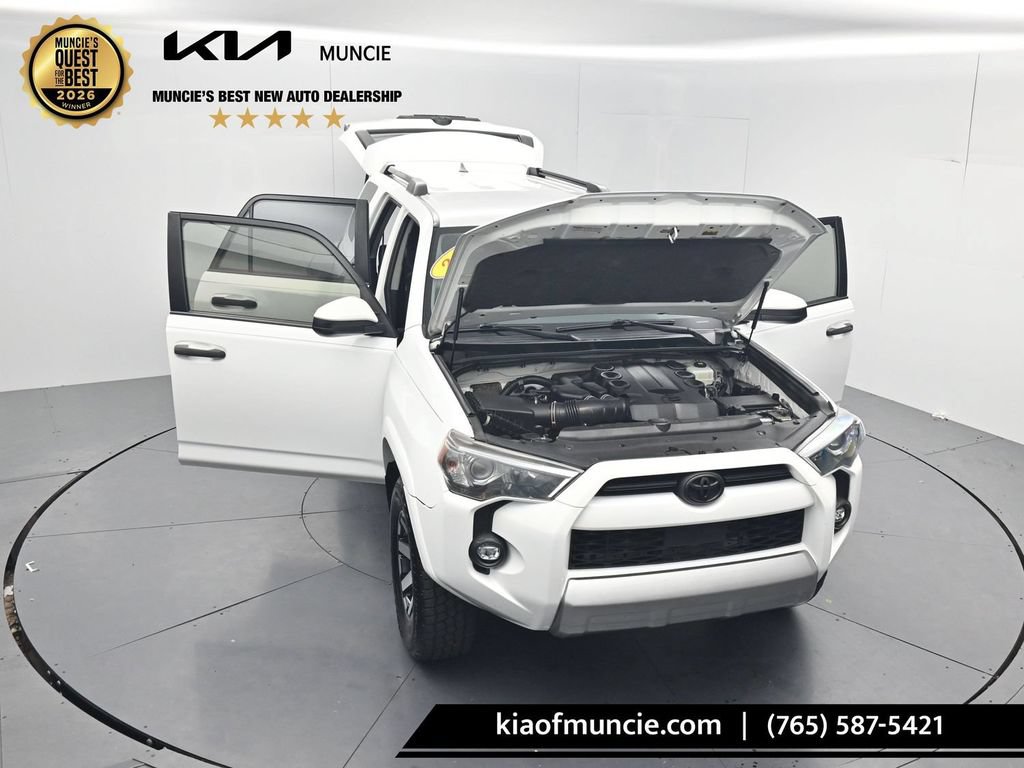Used 2021 Toyota 4Runner TRD Off-Road AWD/4WD image 50