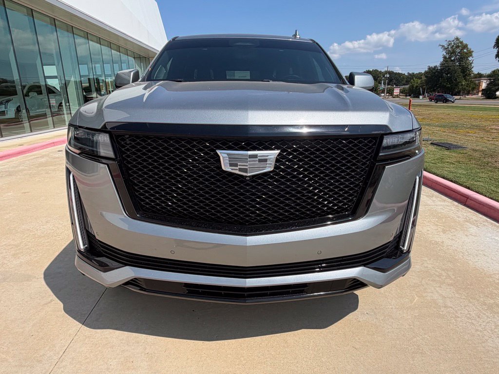 Used 2023 Cadillac Escalade Sport Platinum w/ LPO, ONYX Package AWD/4WD image 8