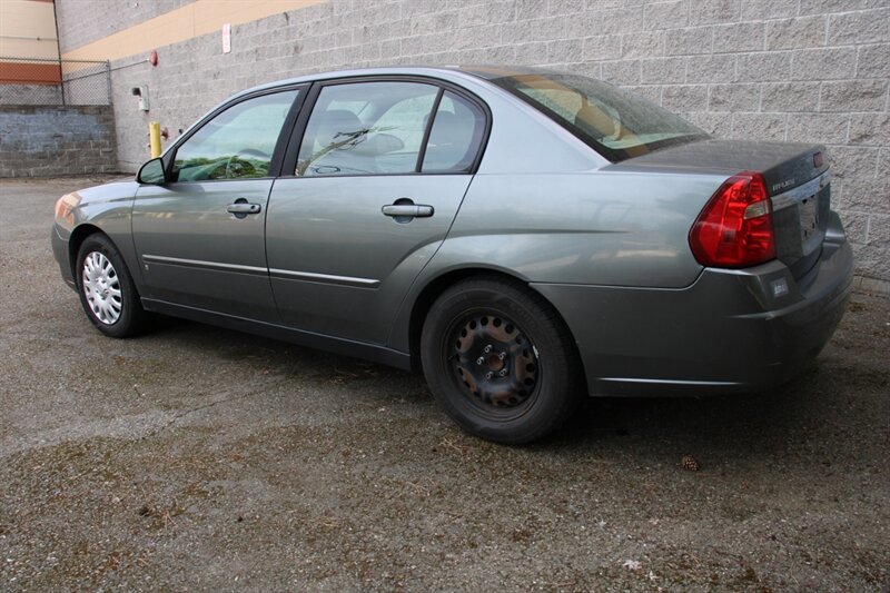 Used 2006 Chevrolet Malibu LS FWD image 4