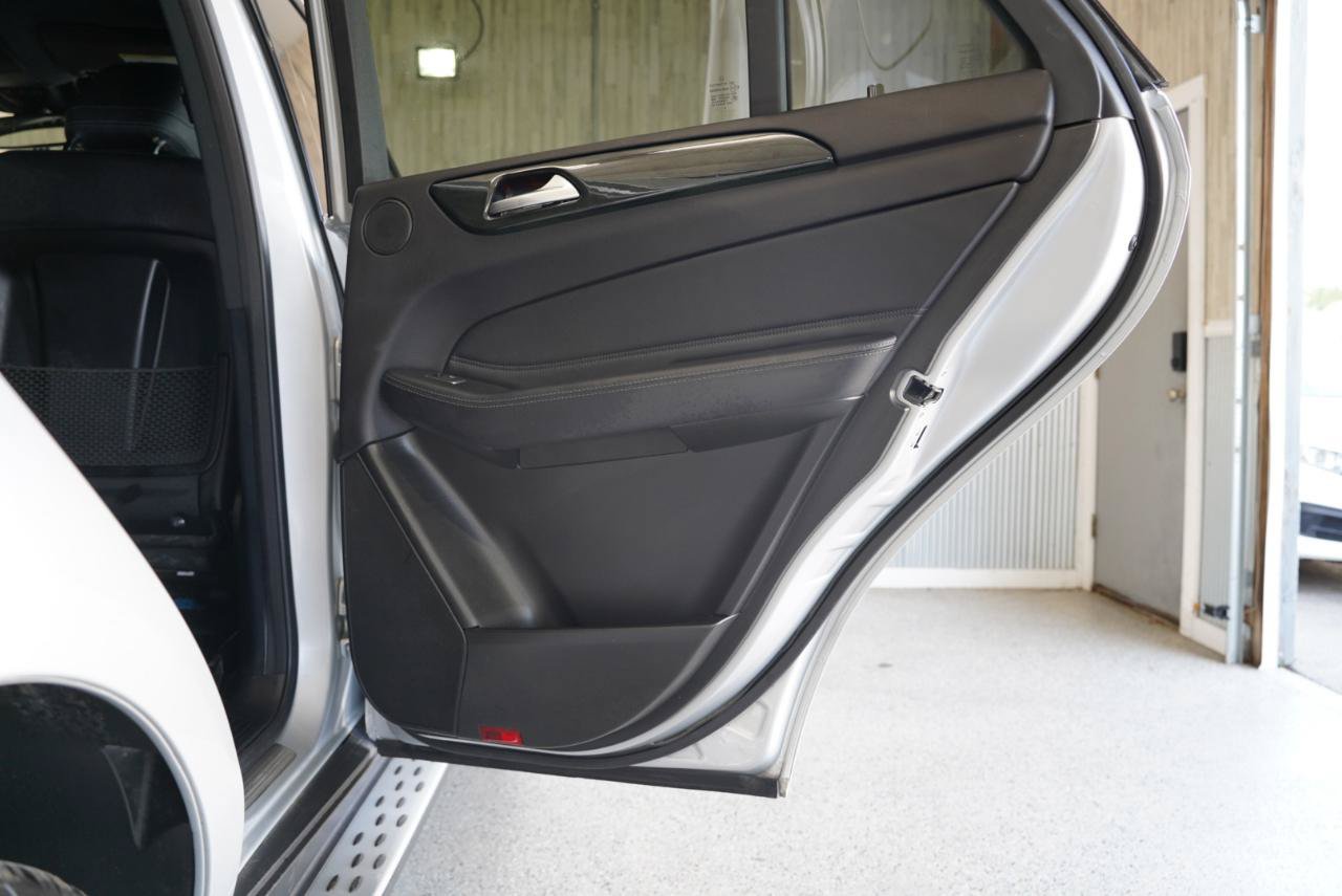 Used 2019 Mercedes-Benz GLE 400 4MATIC image 39