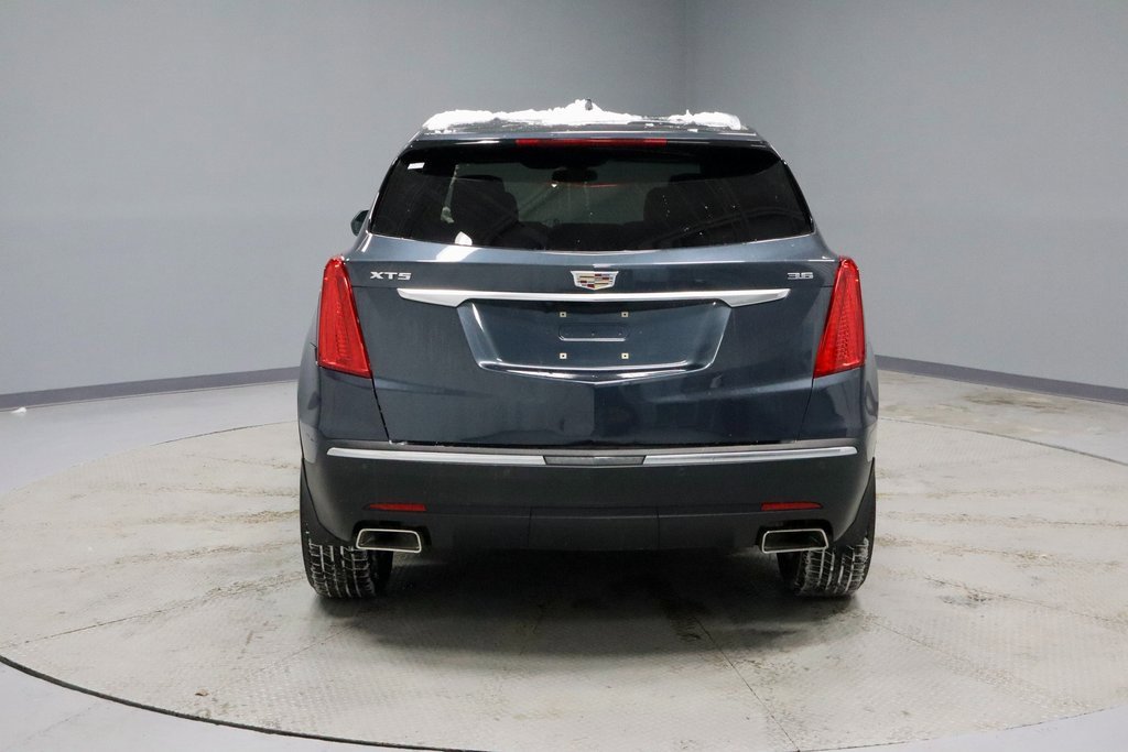 Used 2019 Cadillac XT5 Base image 9