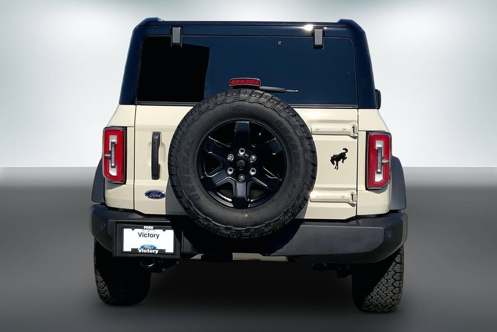Used 2025 Ford Bronco Outer Banks AWD/4WD image 4