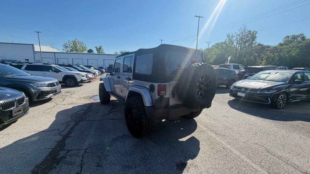 Used 2014 Jeep Wrangler Unlimited Rubicon w/ Dual Top Group AWD/4WD image 7