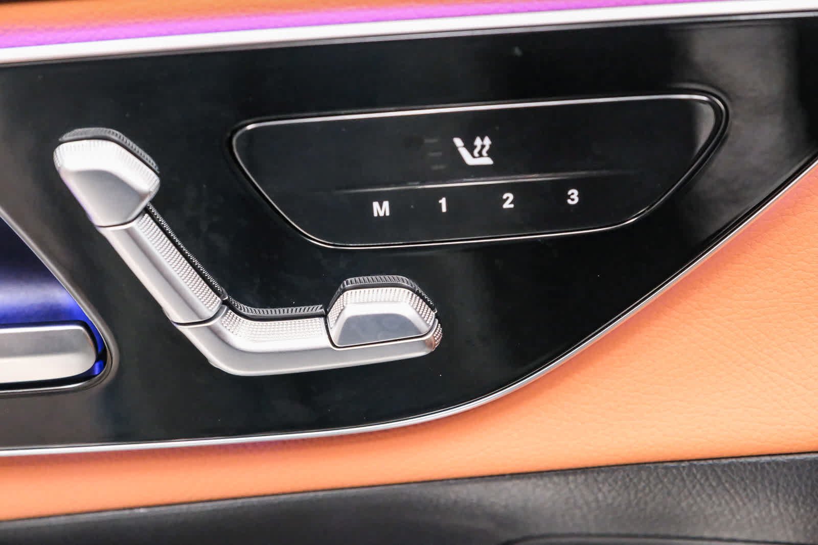 Certified 2025 Mercedes-Benz GLC 300 image 28