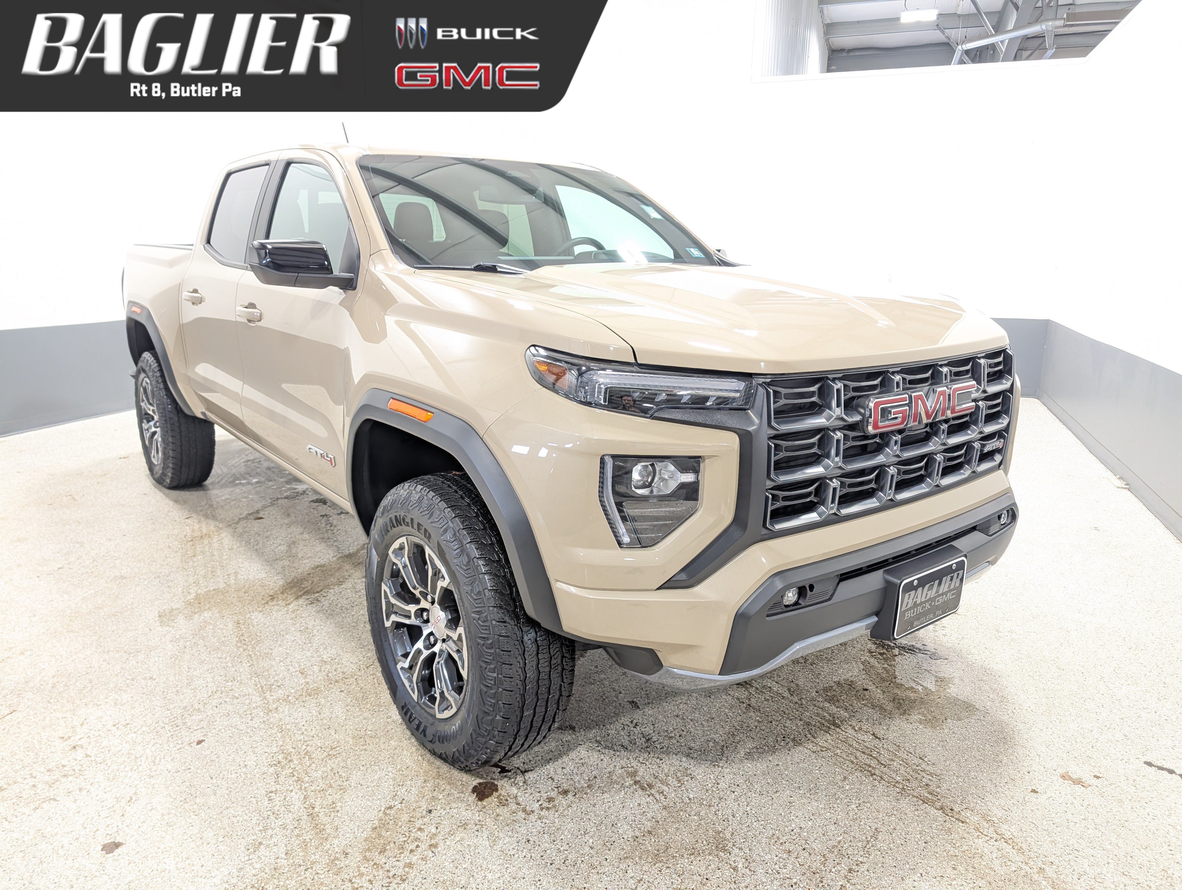 Used 2023 GMC Canyon AT4 w/ AT4 Premium Package AWD/4WD video 1