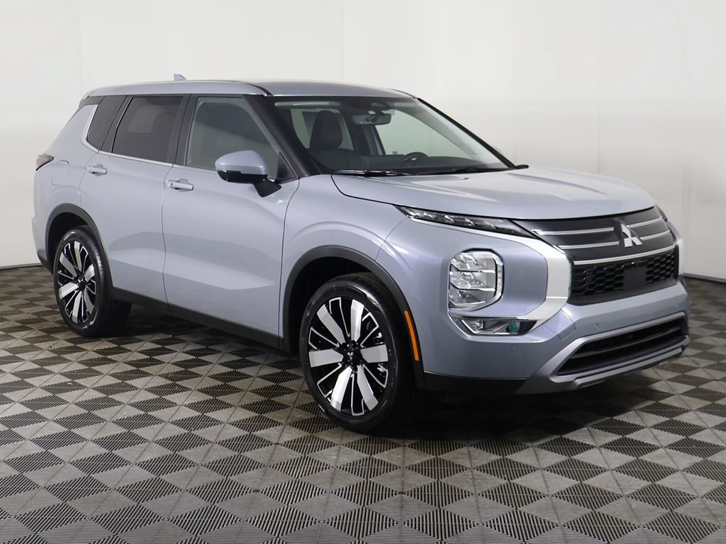 New 2026 Mitsubishi Outlander SE FWD image 2