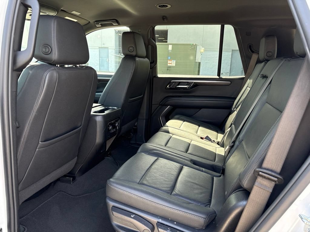 Used 2025 Chevrolet Tahoe LT AWD/4WD image 17