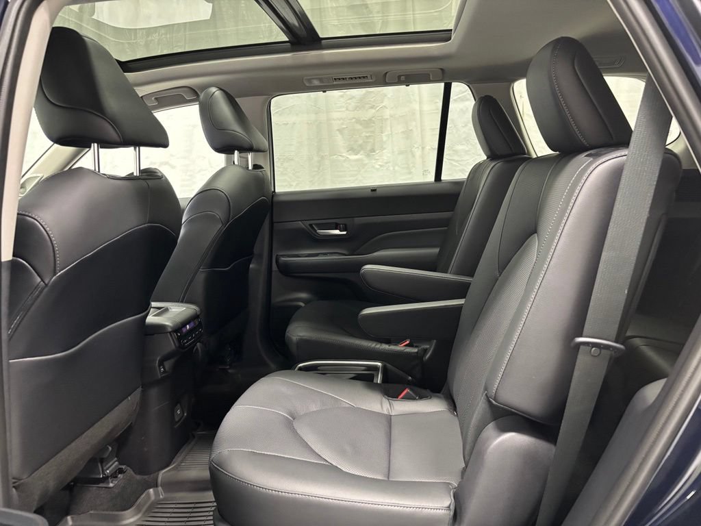 Used 2026 Toyota Grand Highlander AWD image 50