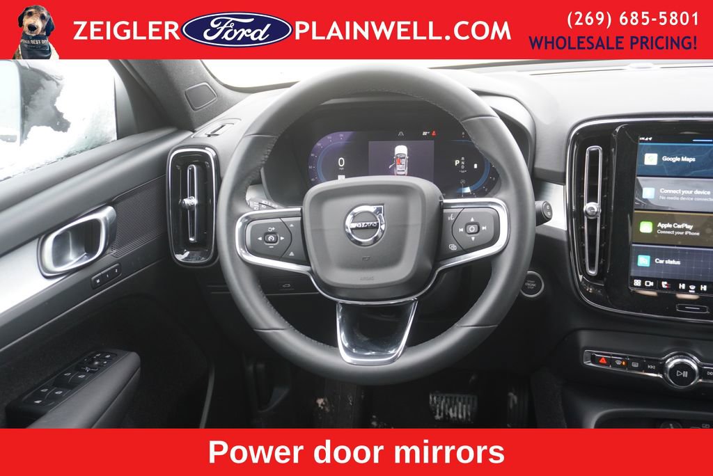 Used 2024 Volvo XC40 B5 Core image 15