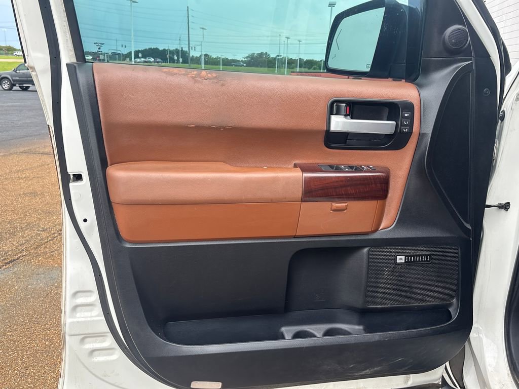 Used 2014 Toyota Sequoia Platinum RWD image 5