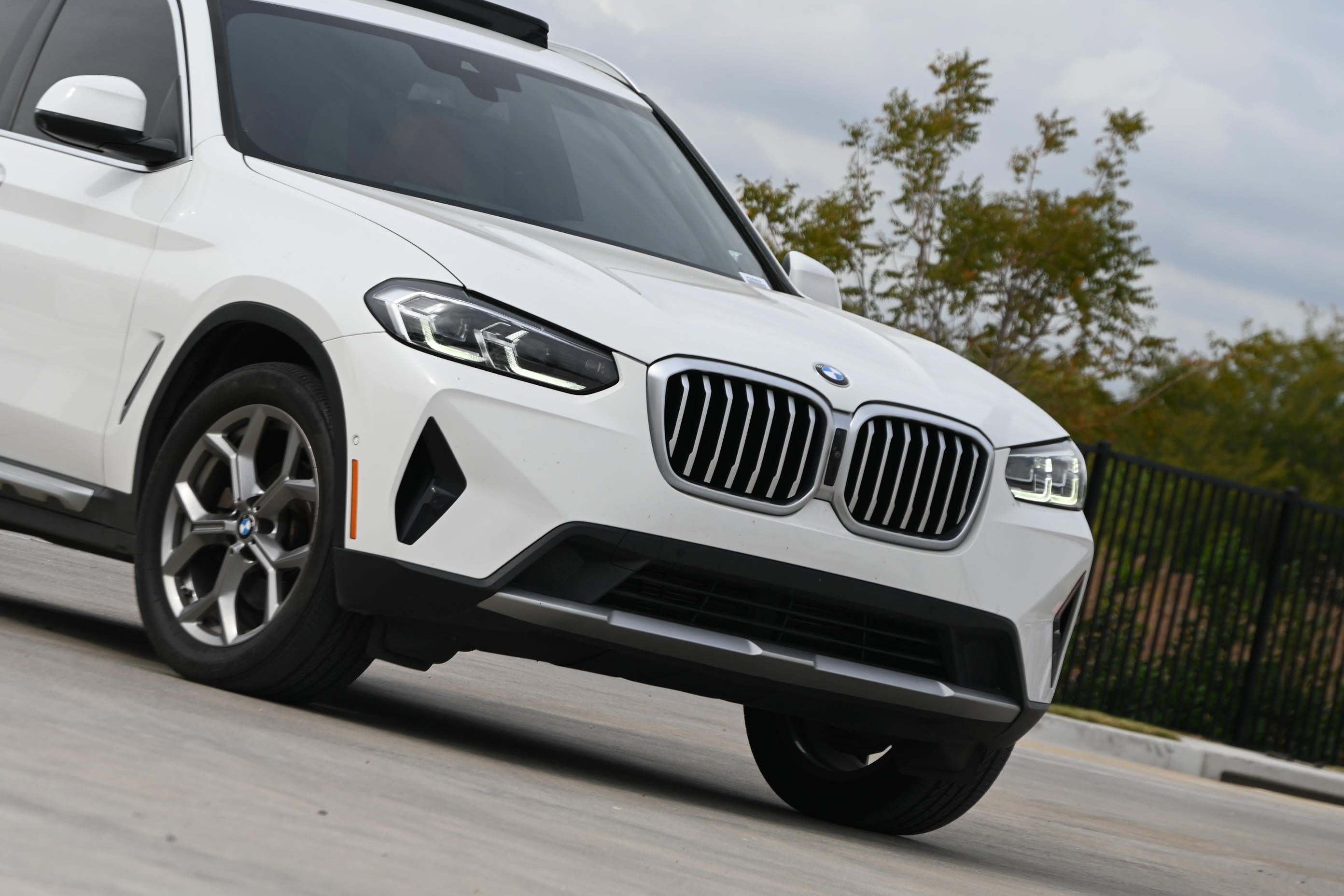 Used 2023 BMW X3 sDrive30i w/ Premium Package RWD image 40