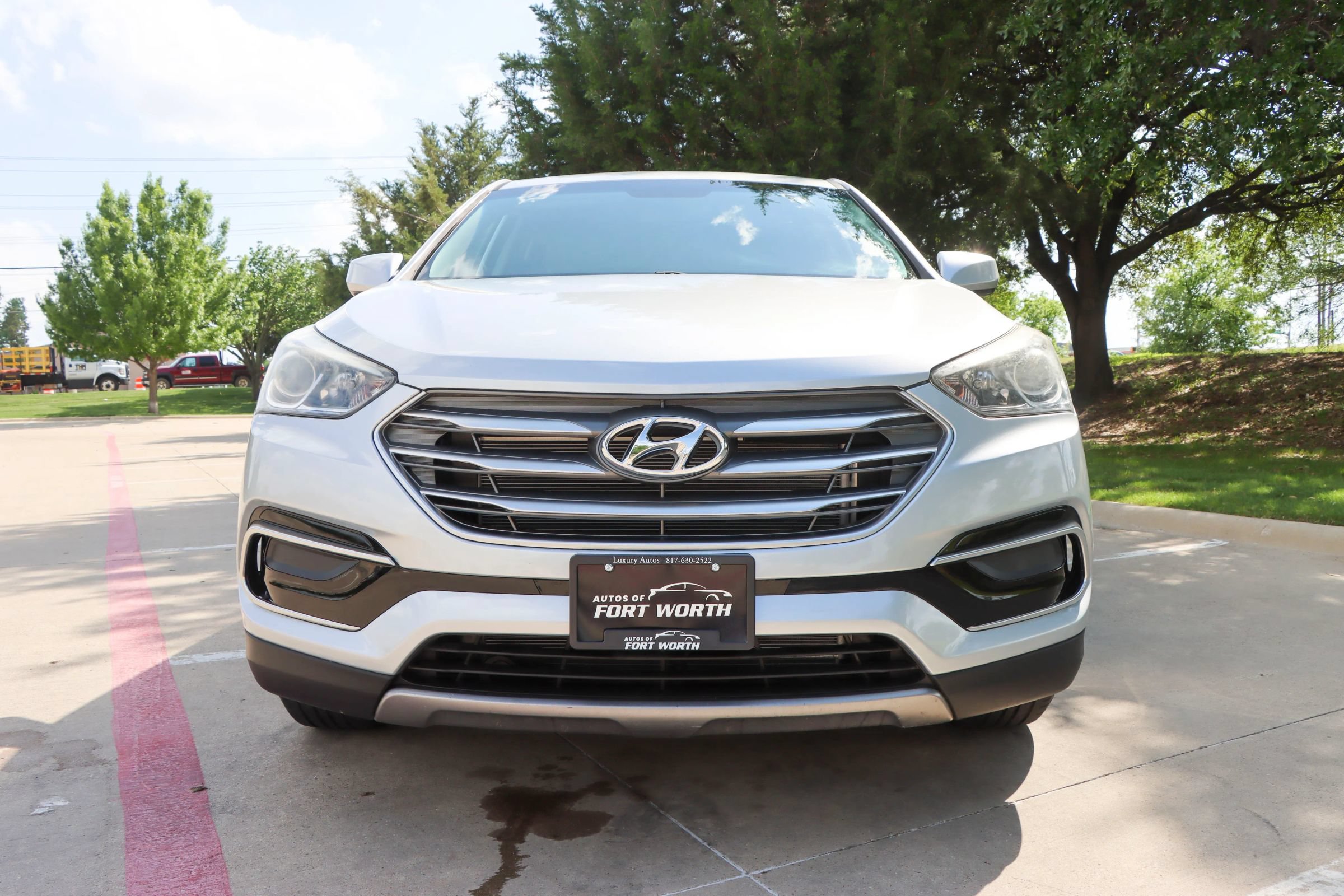 Used 2017 Hyundai Santa Fe Sport FWD image 2