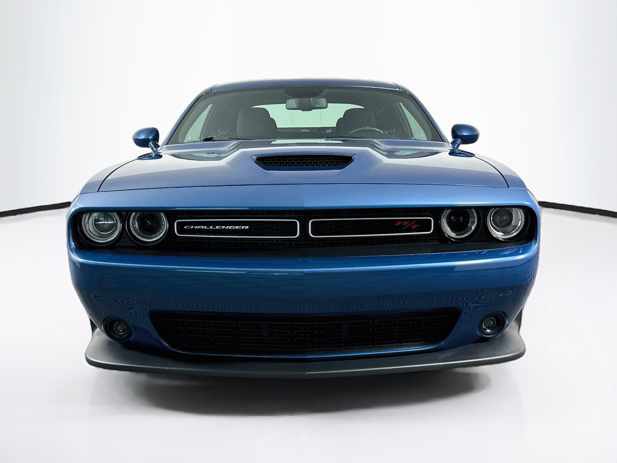 Used 2022 Dodge Challenger R/T RWD image 2