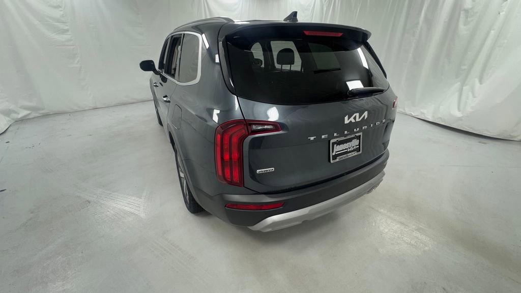 Used 2022 Kia Telluride S AWD/4WD image 5