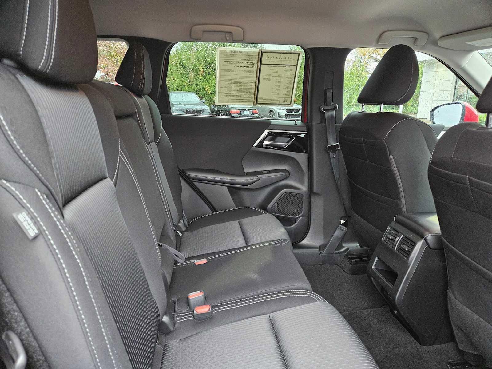 Used 2022 Mitsubishi Outlander ES image 14