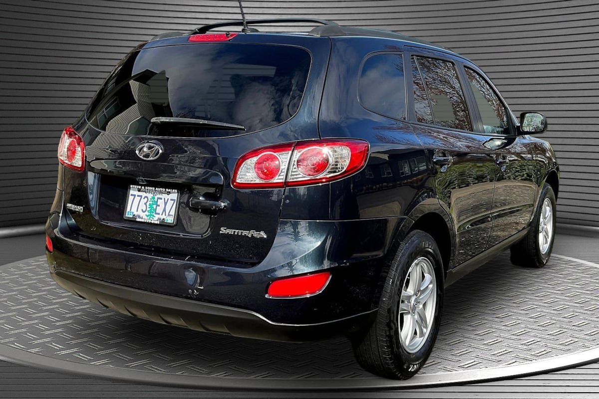 Used 2010 Hyundai Santa Fe GLS image 6