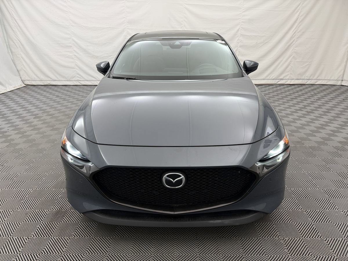 Used 2019 MAZDA MAZDA3 Hatchback w/ Premium Package FWD image 3