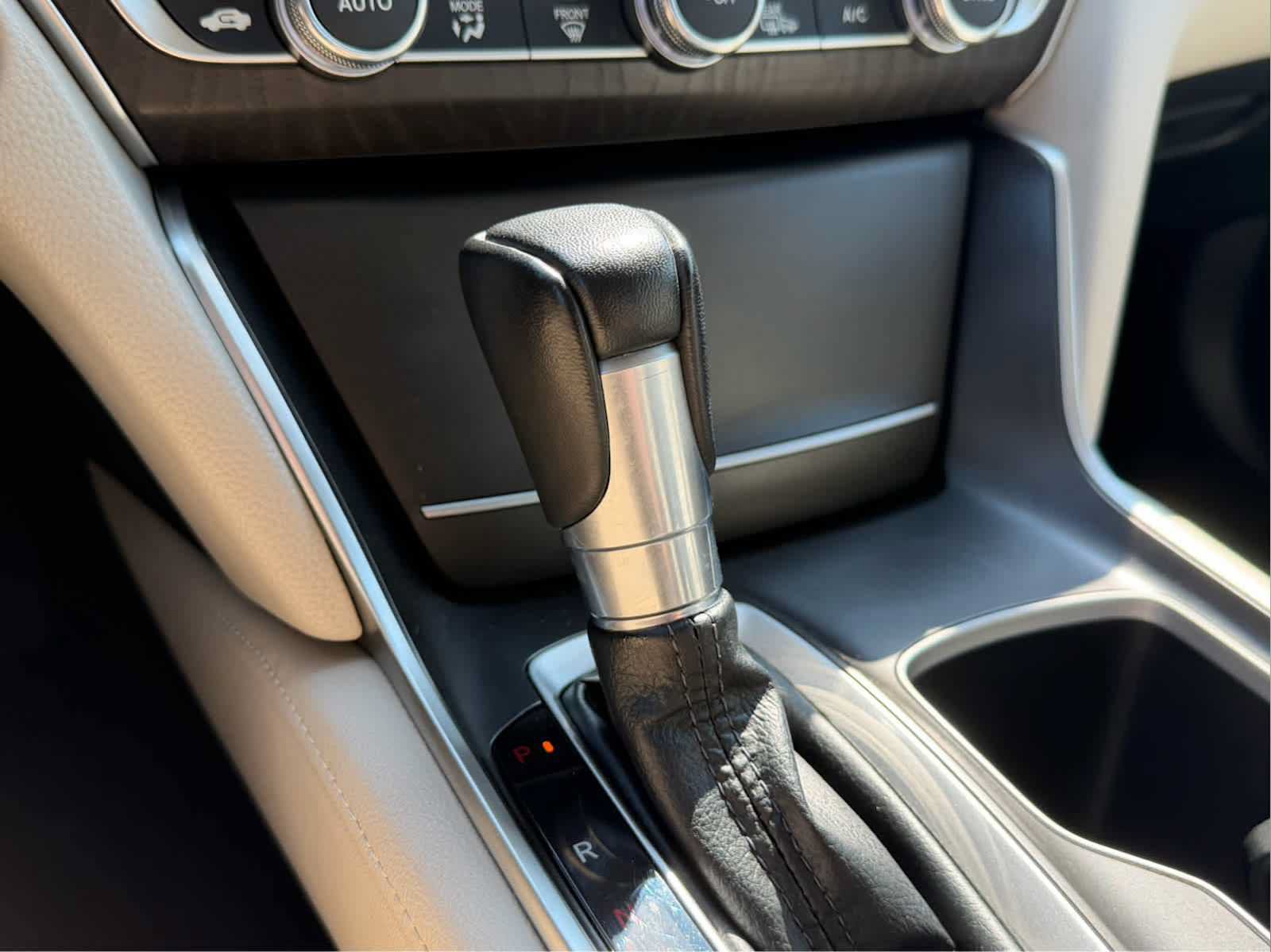 Used 2019 Honda Accord EX-L image 33