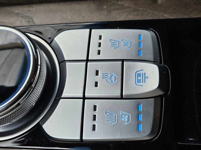 Used 2021 Genesis G90 5.0 Ultimate image 29