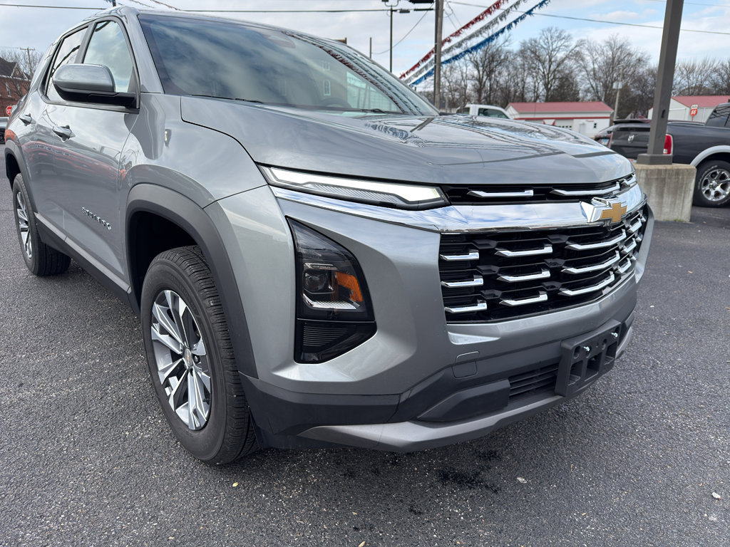 Used 2026 Chevrolet Equinox LT w/ Convenience Package II image 3