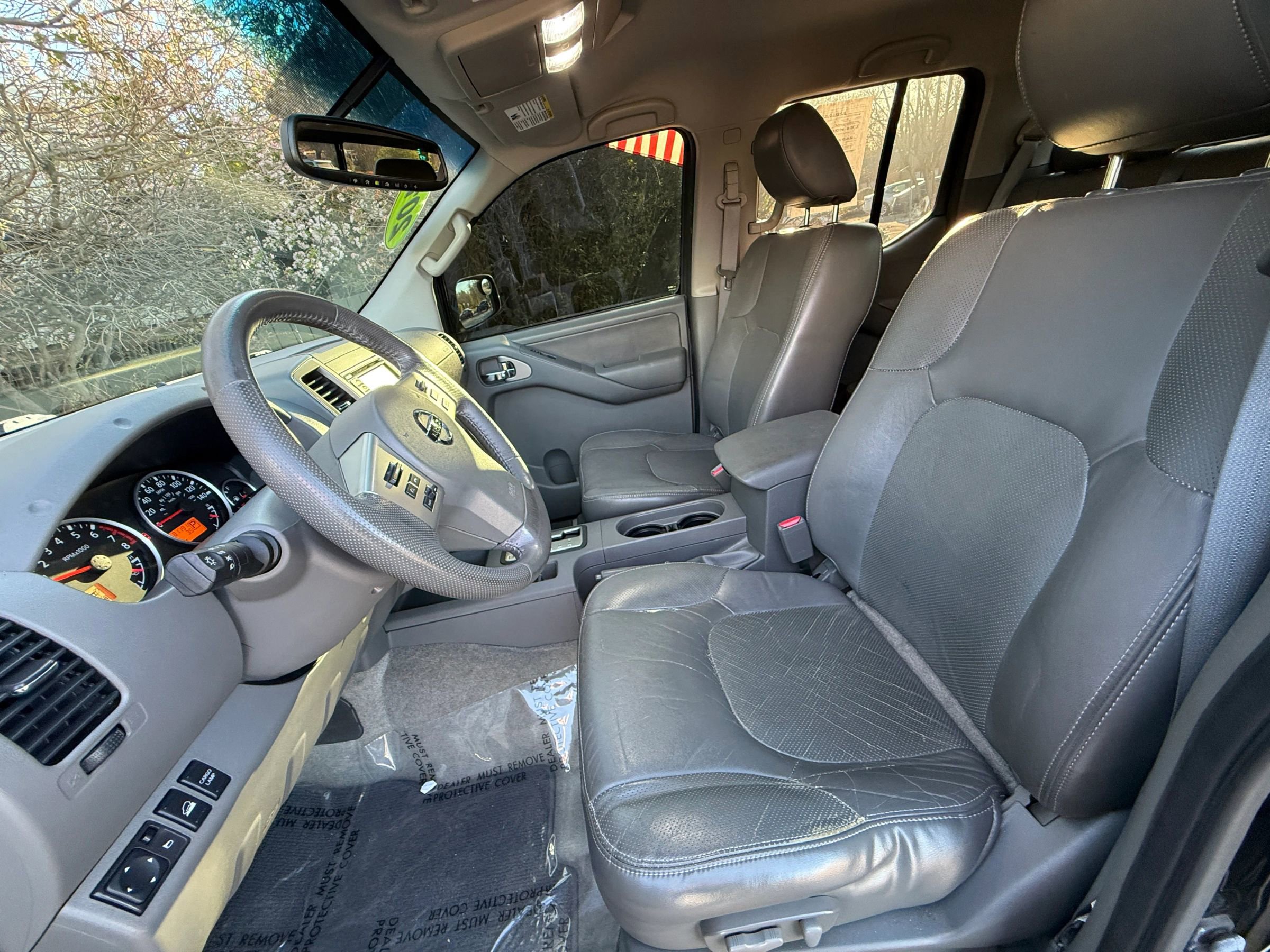 Used 2014 Nissan Frontier SL image 48