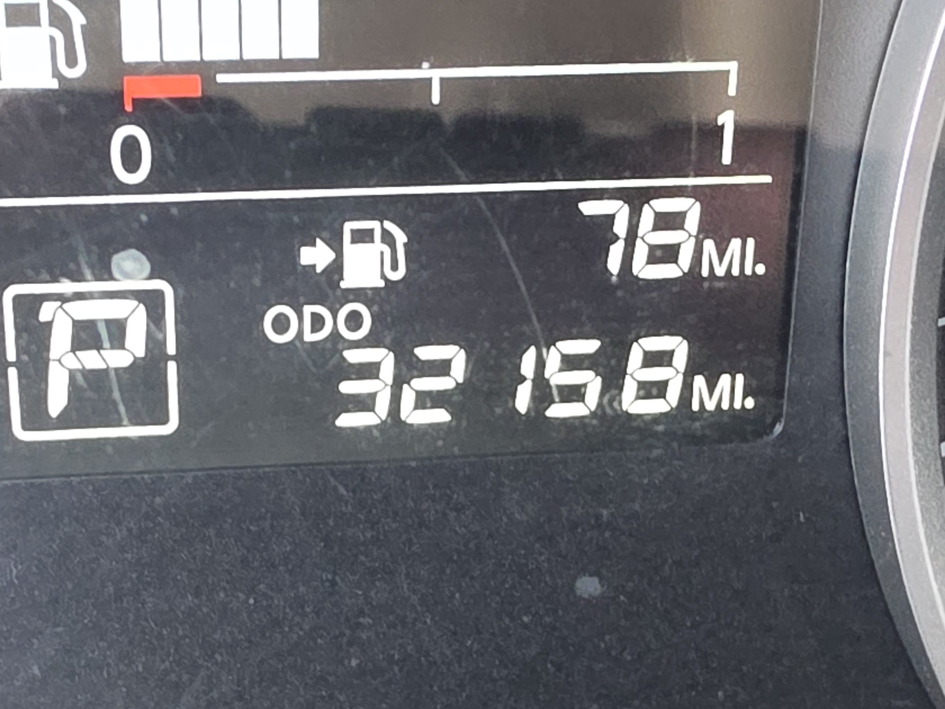 Used 2021 Nissan Versa S FWD image 15