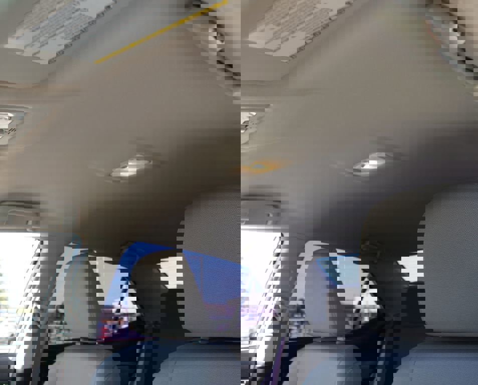 Used 2018 Toyota Corolla LE image 6