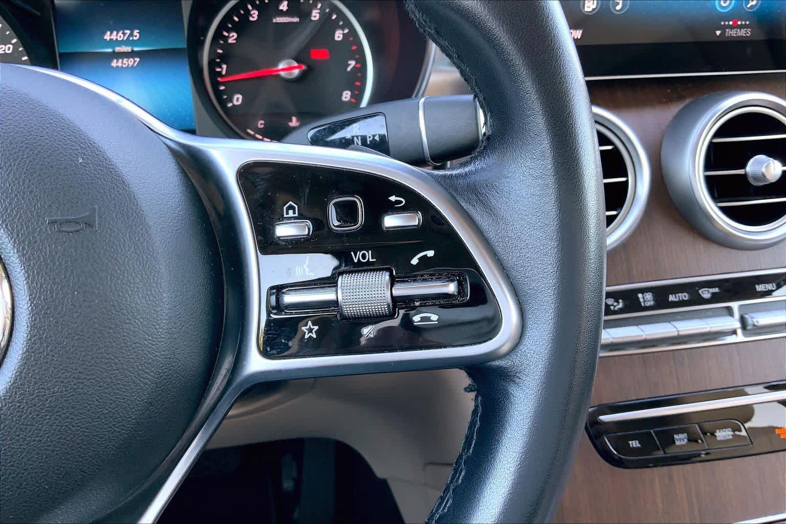 Used 2021 Mercedes-Benz GLC 300 image 24