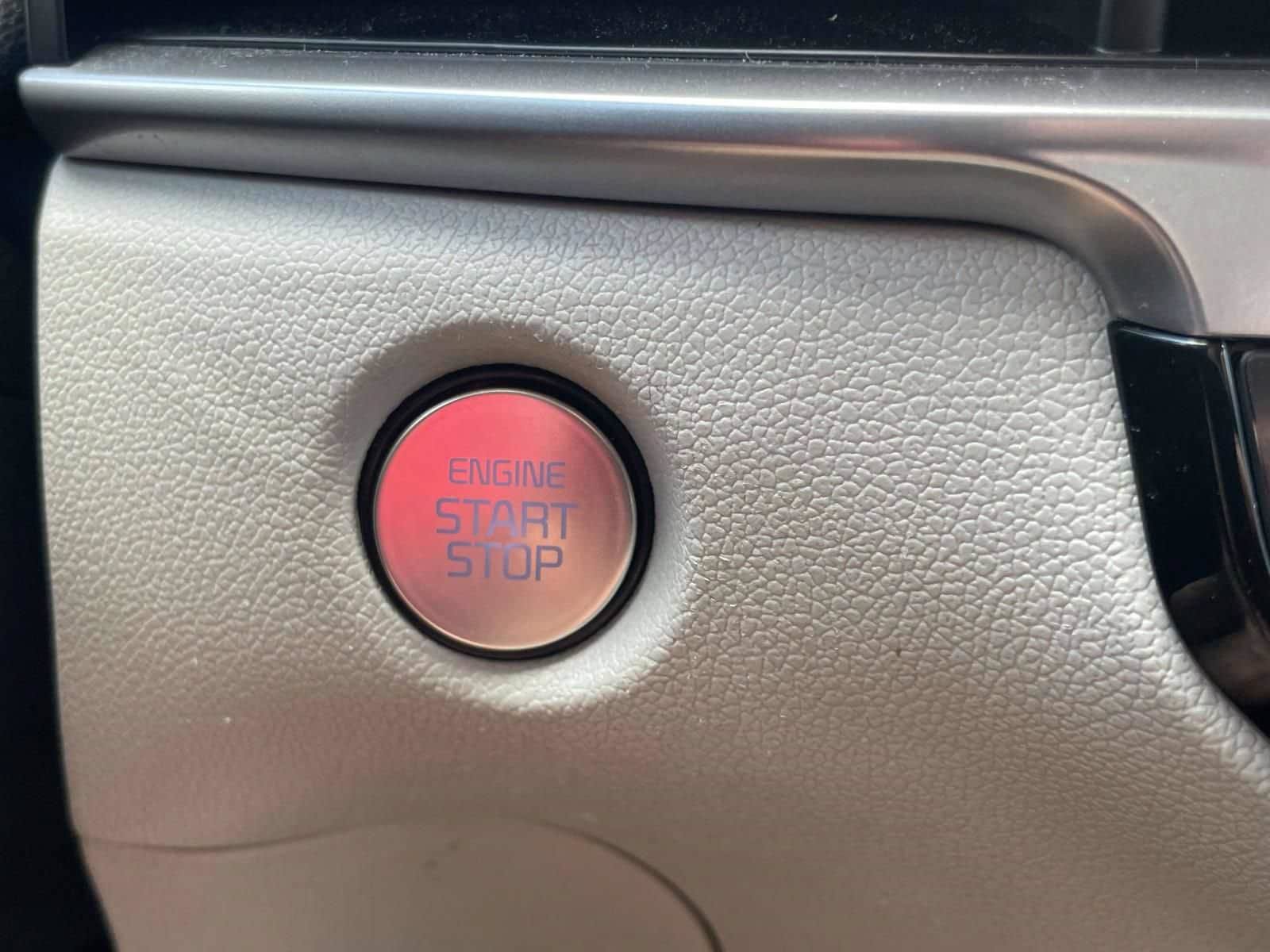 Used 2025 Kia Sorento EX FWD image 23