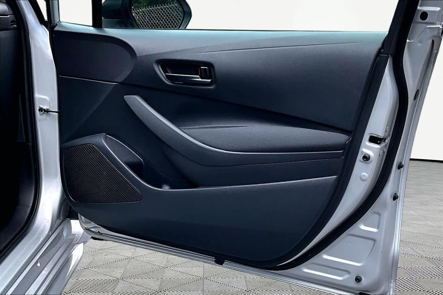 Certified 2025 Toyota Corolla LE FWD image 23