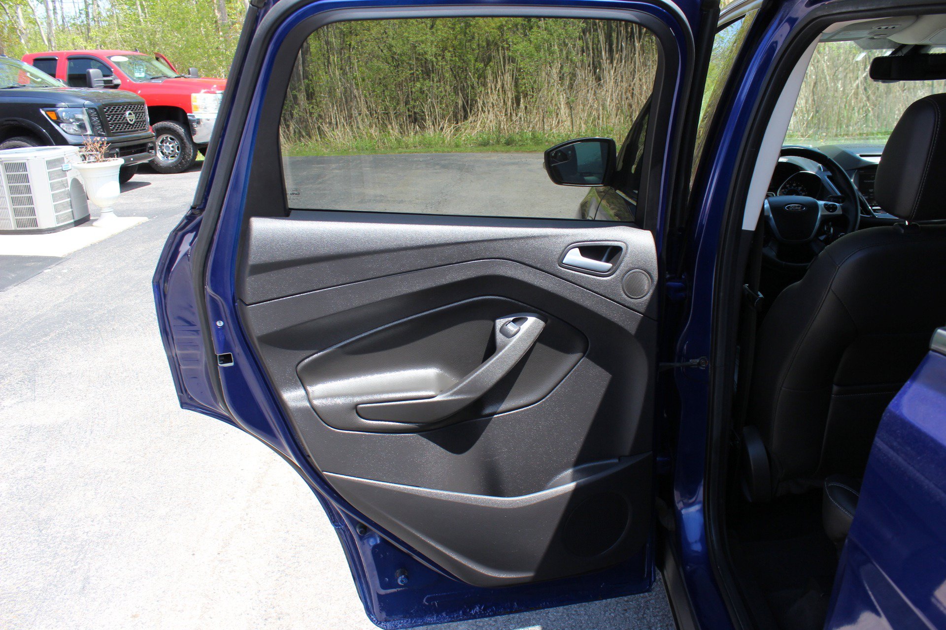 Used 2013 Ford Escape Titanium AWD/4WD image 29