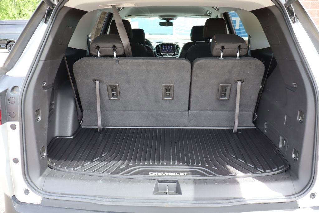Used 2021 Chevrolet Traverse LT FWD image 34