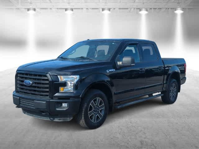 Used 2016 Ford F150 XLT w/ Equipment Group 302A Luxury AWD/4WD image 4