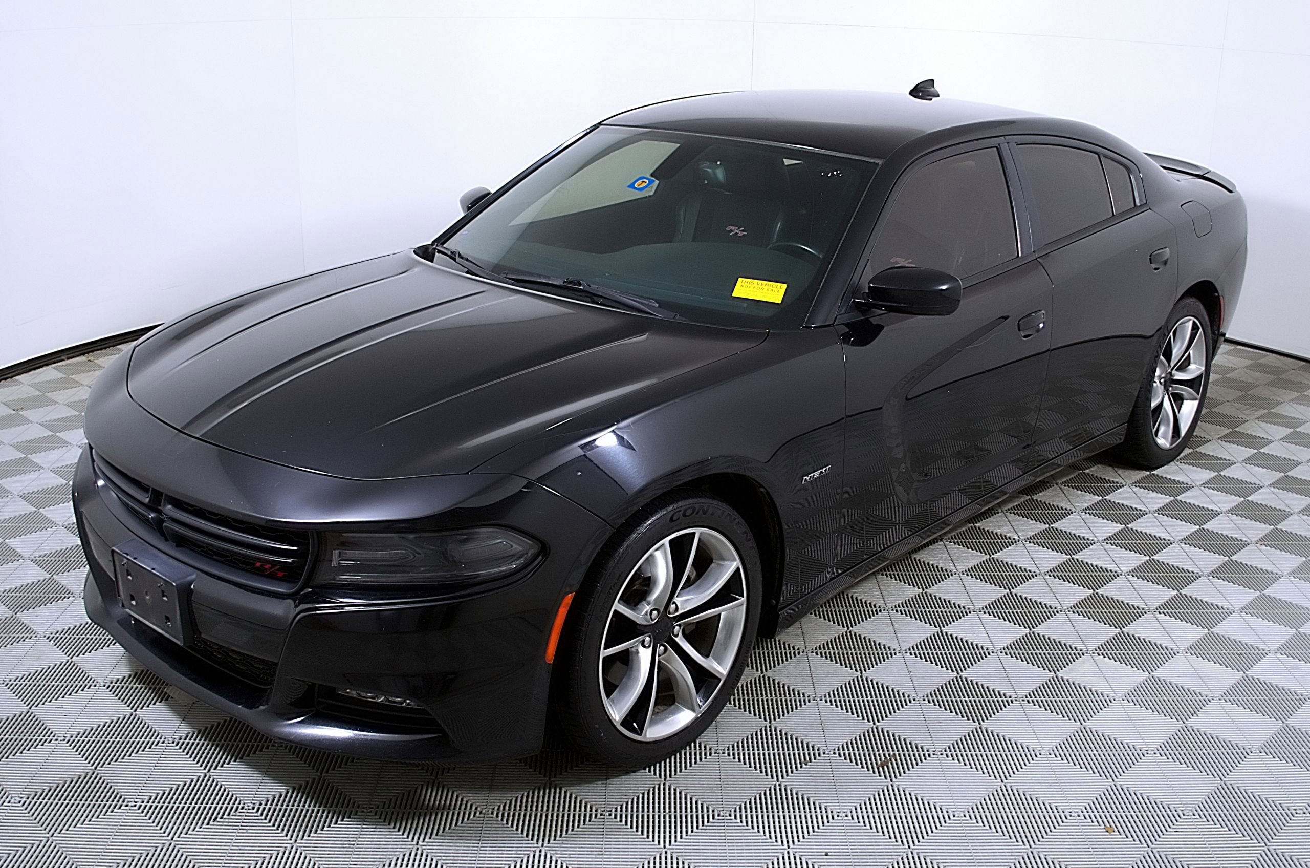 Used 2015 Dodge Charger R/T image 3