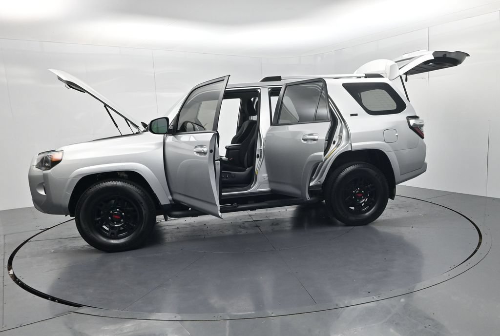Used 2023 Toyota 4Runner SR5 AWD/4WD image 62