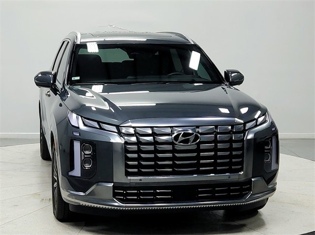 Used 2025 Hyundai Palisade Calligraphy image 2