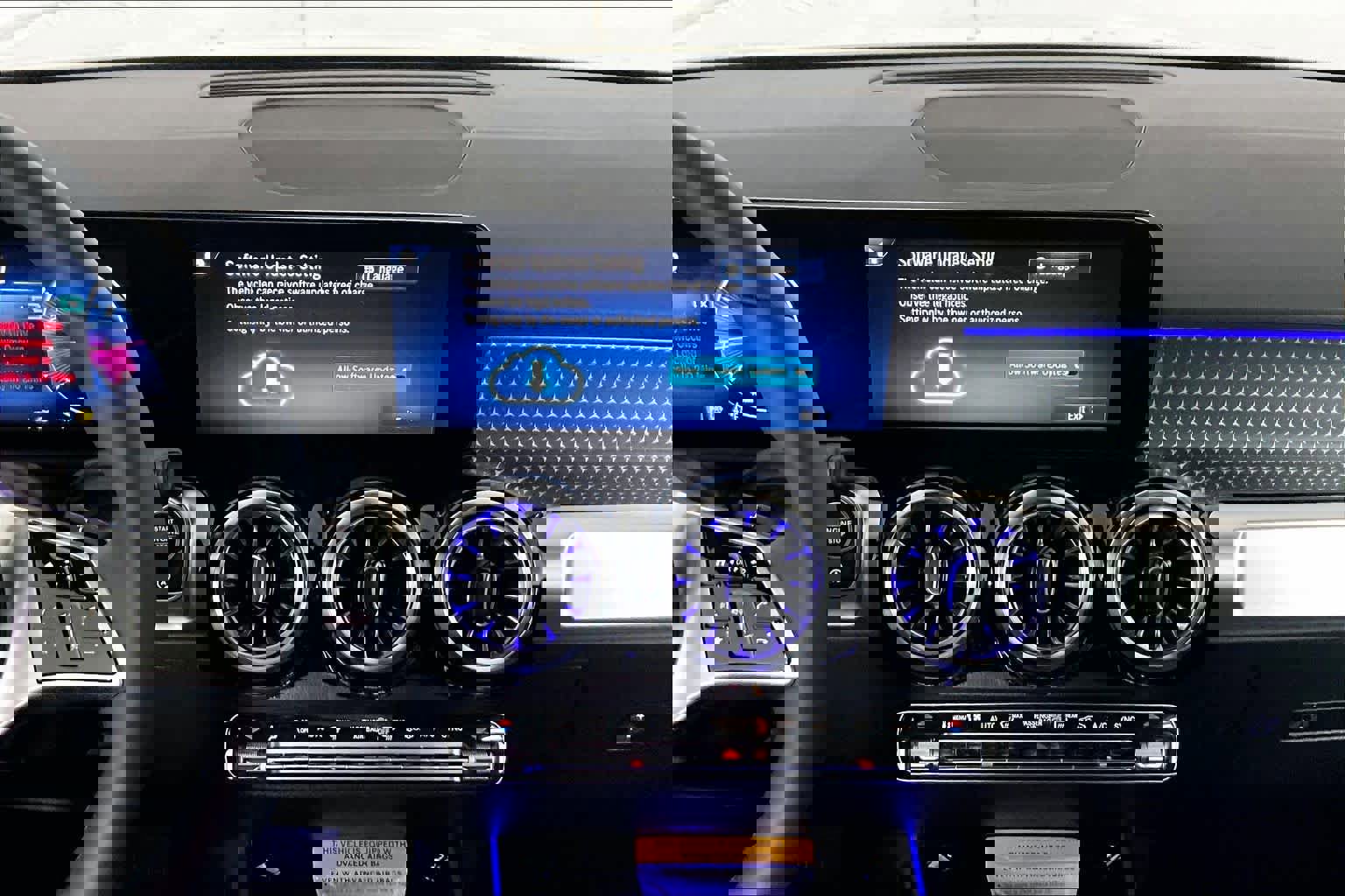 New 2026 Mercedes-Benz GLB 250 4MATIC image 9