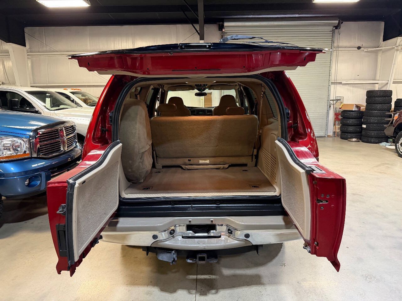 Used 2002 Ford Excursion Limited AWD/4WD image 16