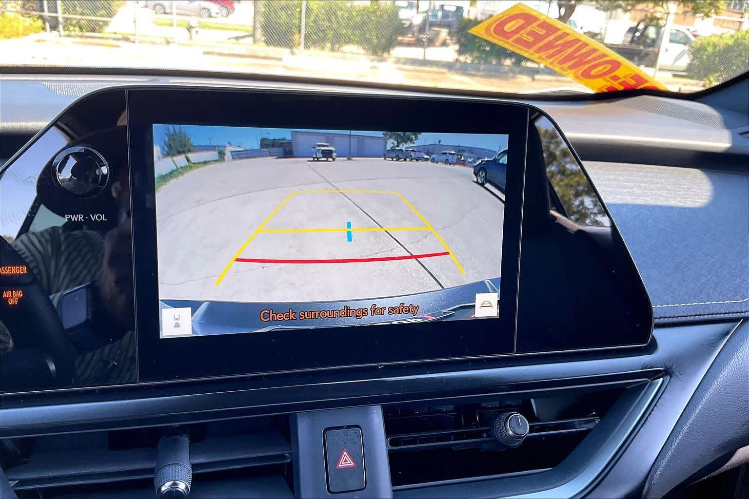 Used 2023 Lexus UX 250h FWD w/ Accessory Package (Z2) image 26