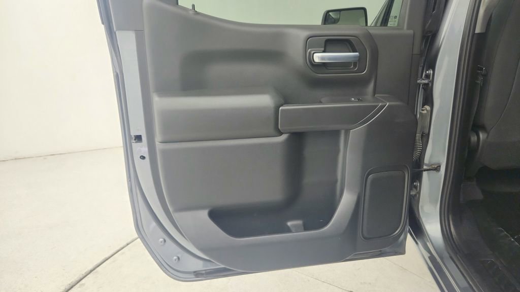 Used 2021 Chevrolet Silverado 1500 Custom image 24