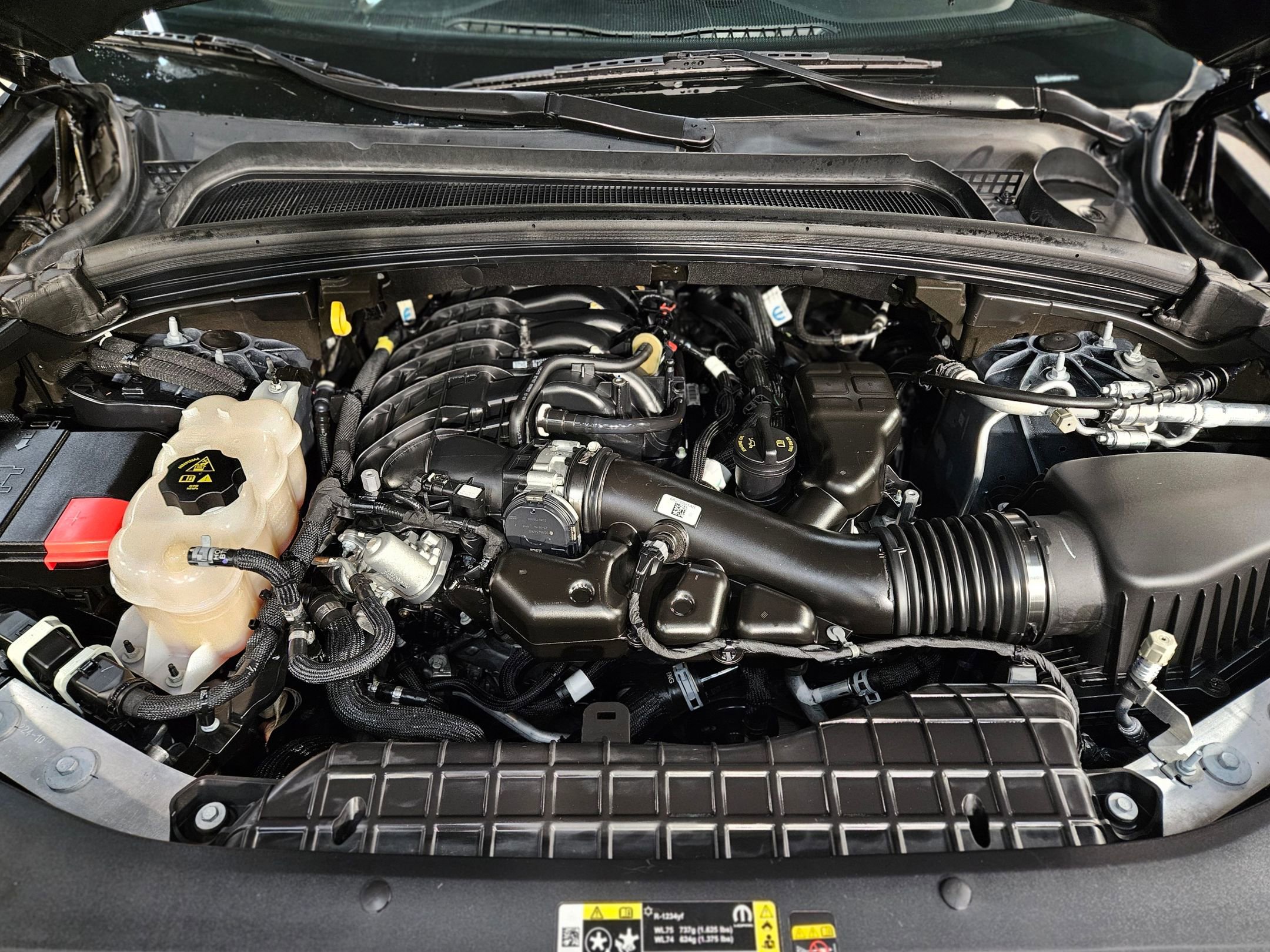 Used 2024 Jeep Grand Cherokee Limited image 19