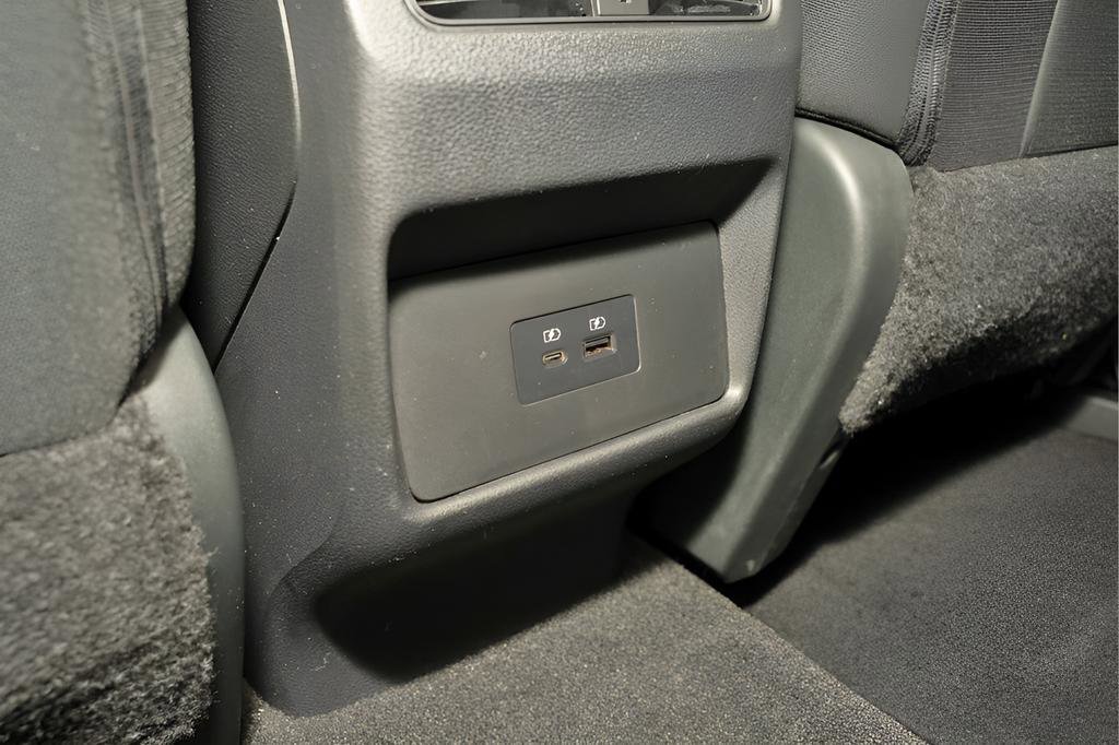 Certified 2023 Nissan Rogue SV image 11