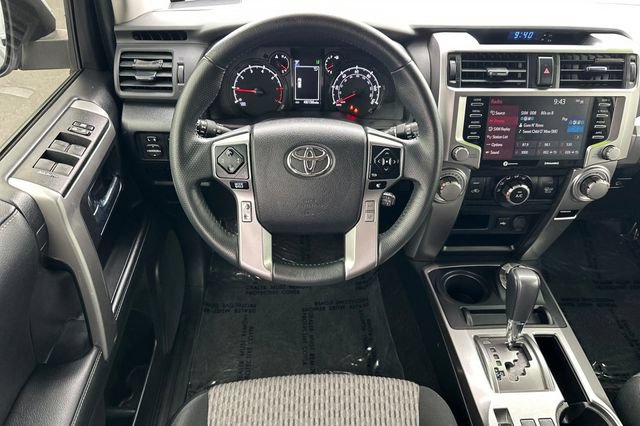 Certified 2024 Toyota 4Runner SR5 AWD/4WD image 18