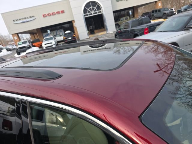 Used 2025 Jeep Grand Cherokee L Limited w/ Luxury Tech Group II image 32