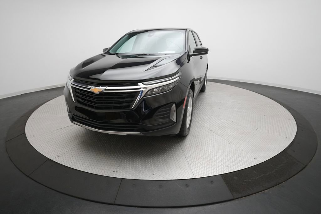 Certified 2024 Chevrolet Equinox LT w/ LPO, Floor Liner Package image 12