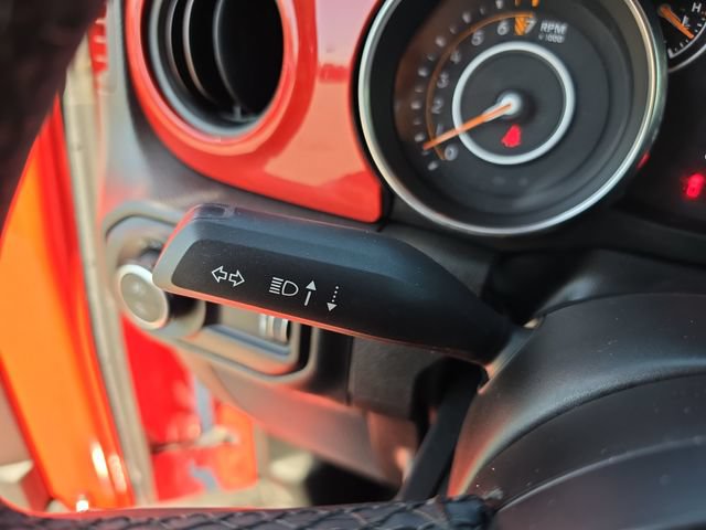 Used 2023 Jeep Gladiator Sport AWD/4WD image 21